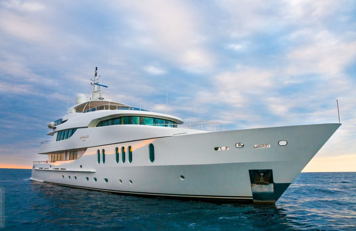 gloria teresa yacht